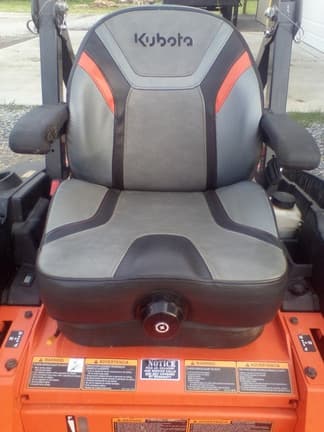 Image of Kubota Z412KW equipment image 1