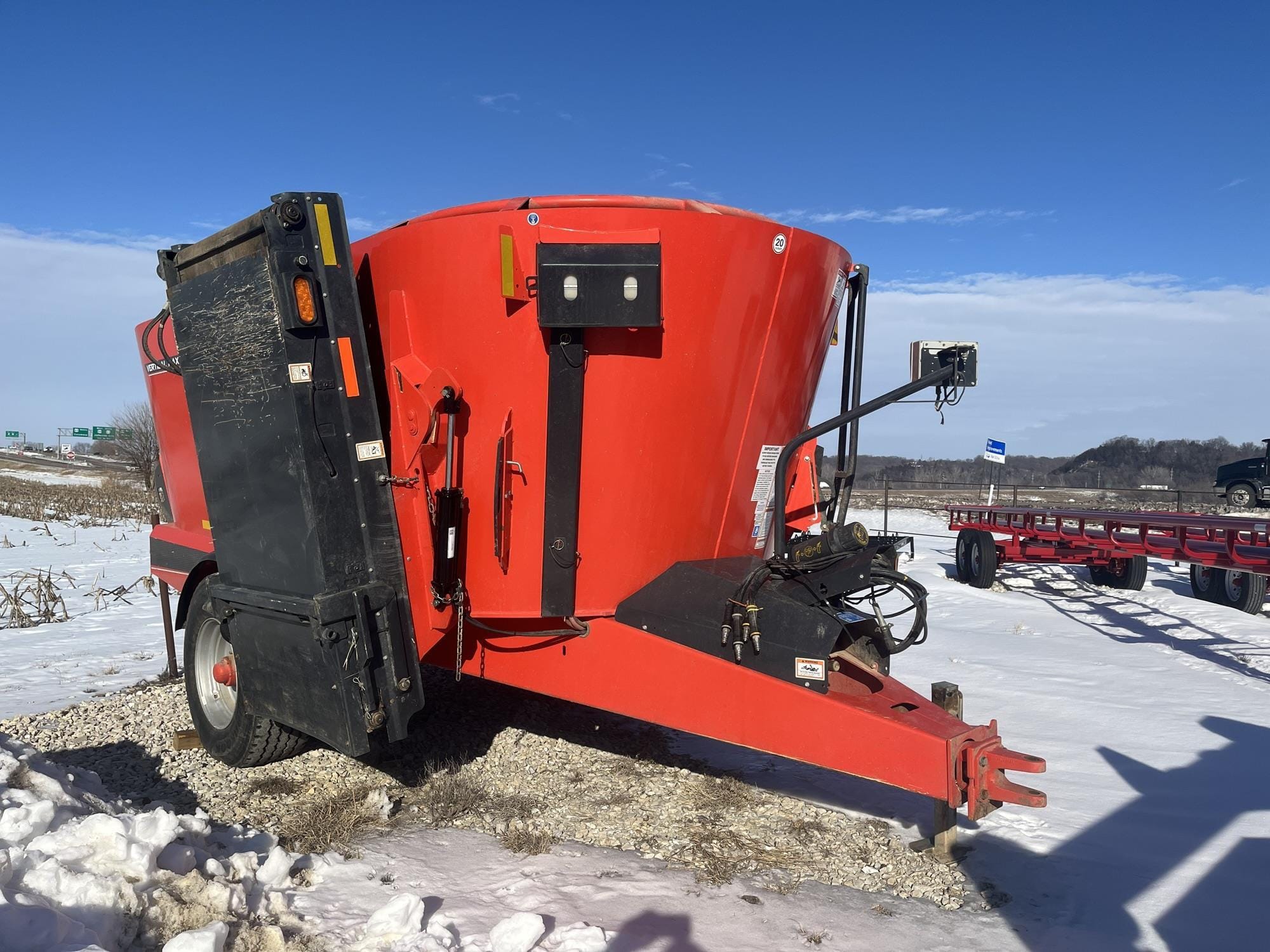 2022 Kuhn Knight VT256 Equipment Image0