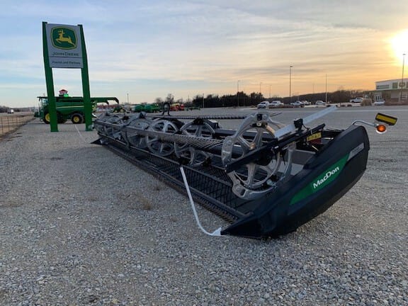 2022 MacDon FD240 Equipment Image0