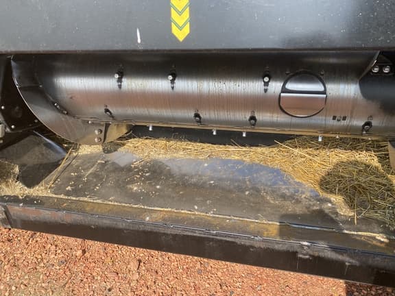 Image of MacDon FD250 equipment image 4