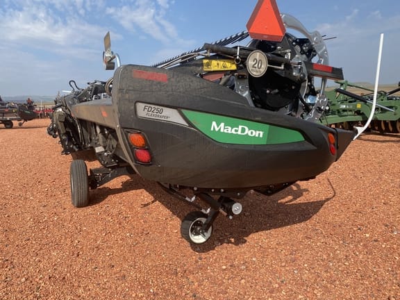 2022 MacDon FD250 Equipment Image0