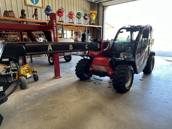 2022 Manitou MT625H Equipment Image0