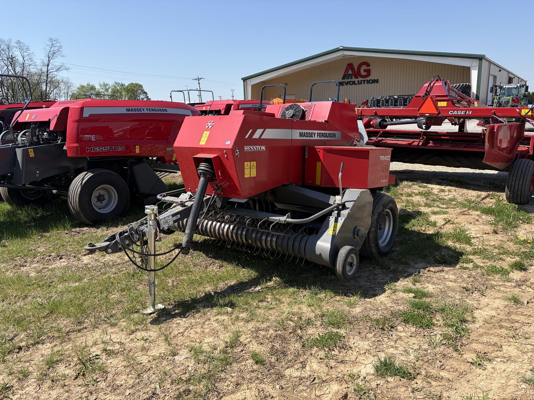 2022 Massey Ferguson 1840 Equipment Image0