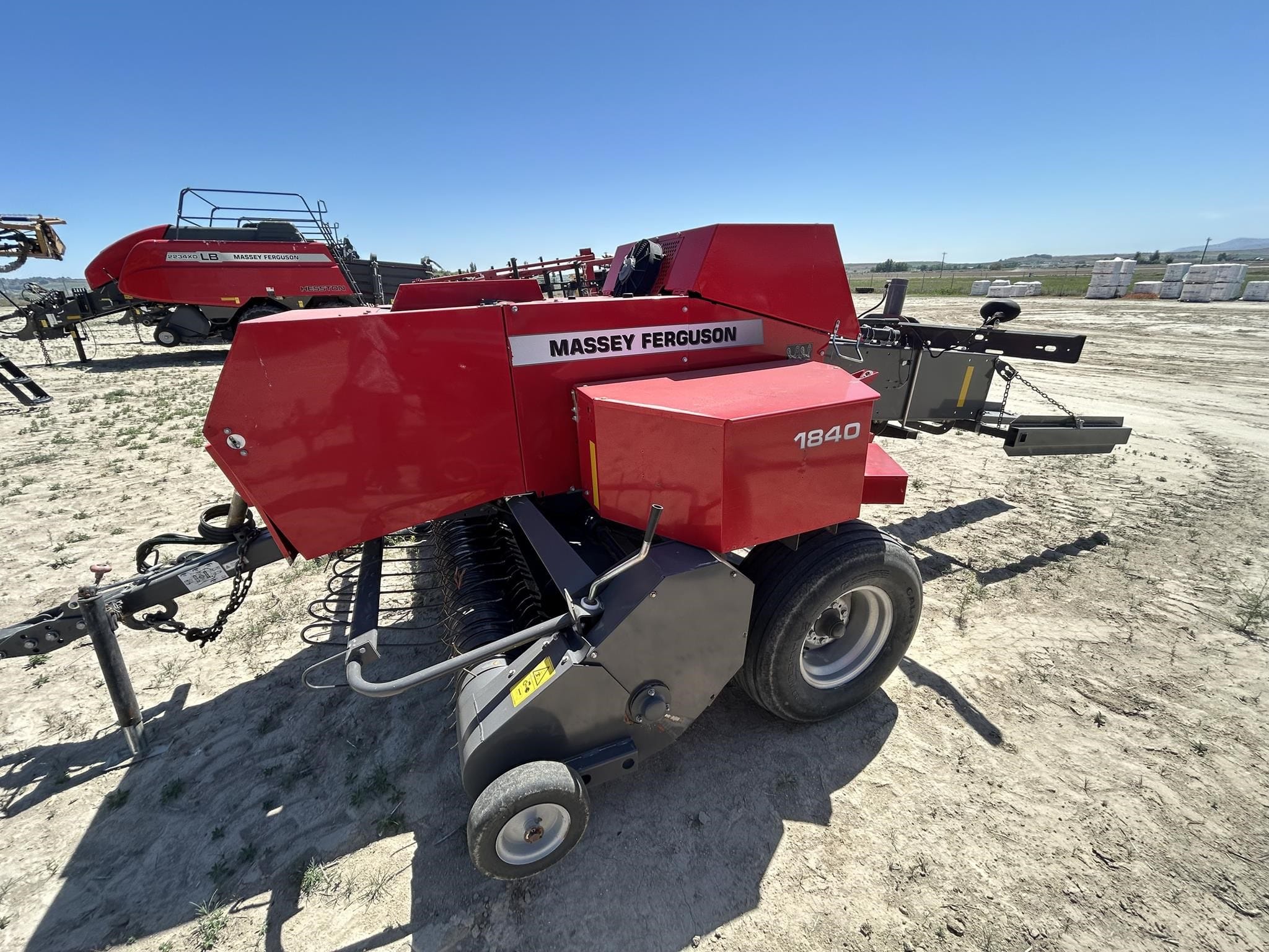 2022 Massey Ferguson 1840 Equipment Image0