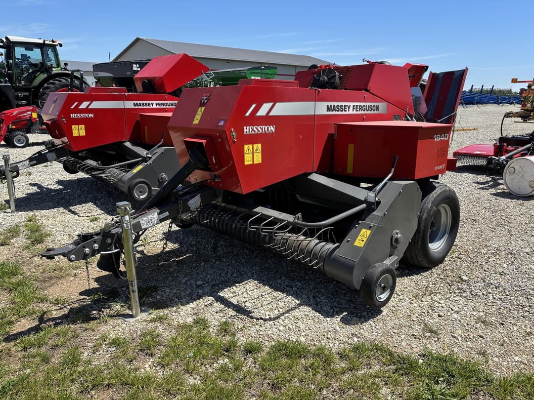Image of Massey Ferguson 1840 Primary image
