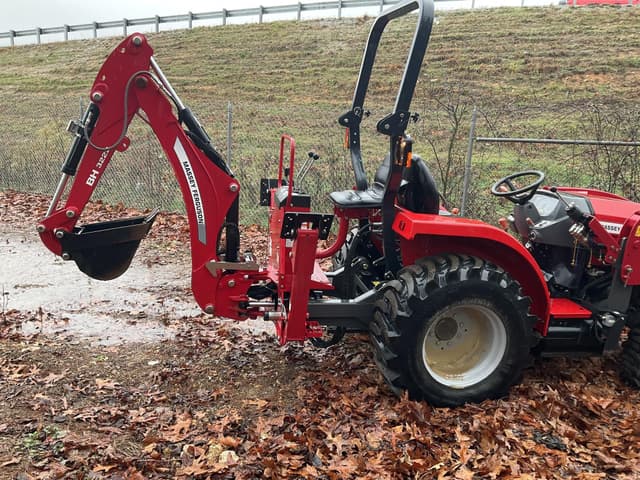 Image of Massey Ferguson 1840E equipment image 3