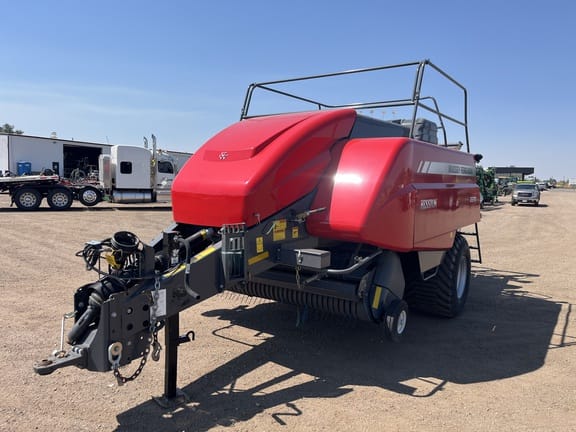 2022 Massey Ferguson 2270 Equipment Image0