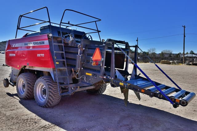 Image of Massey Ferguson 2270 equipment image 4