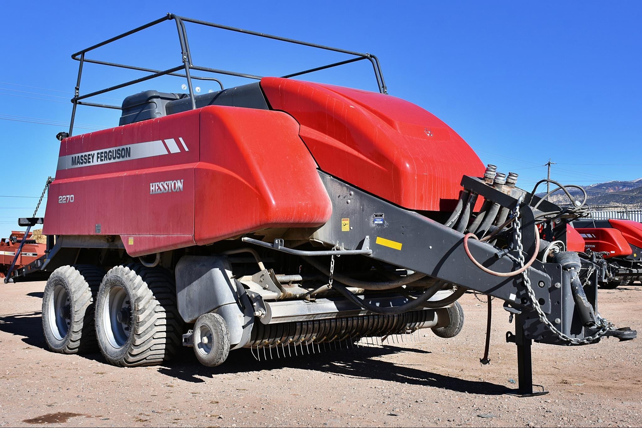 2022 Massey Ferguson 2270 Equipment Image0