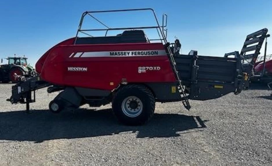 Massey Ferguson 2270XD Equipment Image0