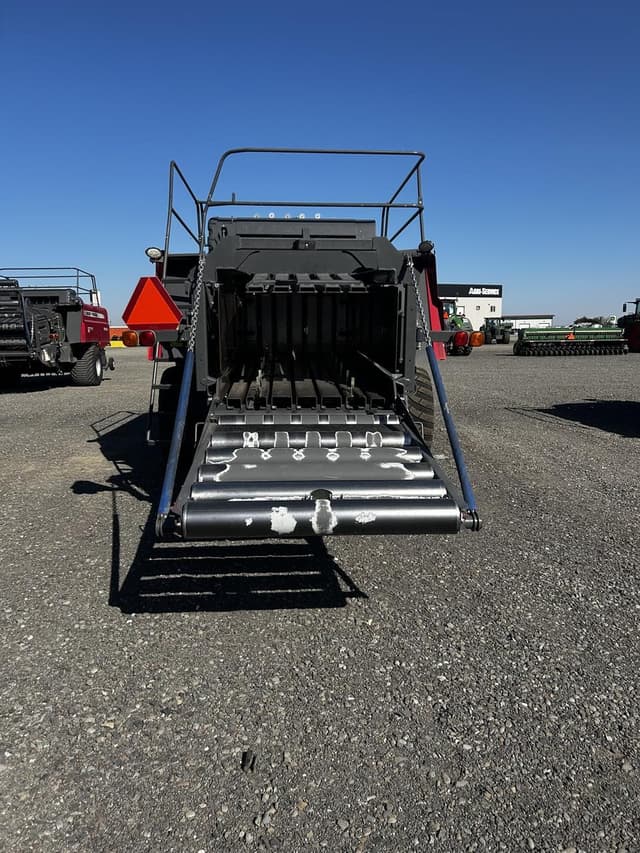 Image of Massey Ferguson 2270XD equipment image 4