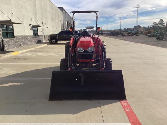 Image of Massey Ferguson 2850E equipment image 2