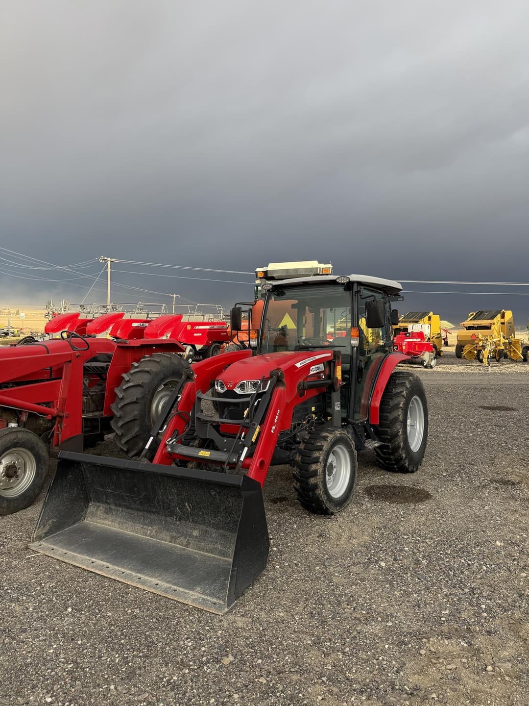 Image of Massey Ferguson 2850M Primary image
