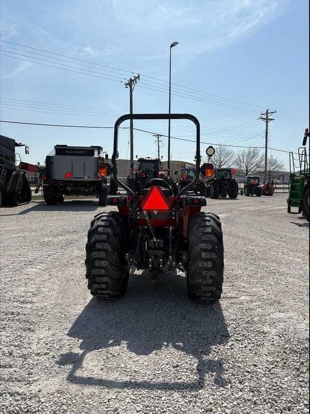 Image of Massey Ferguson 2850M equipment image 3