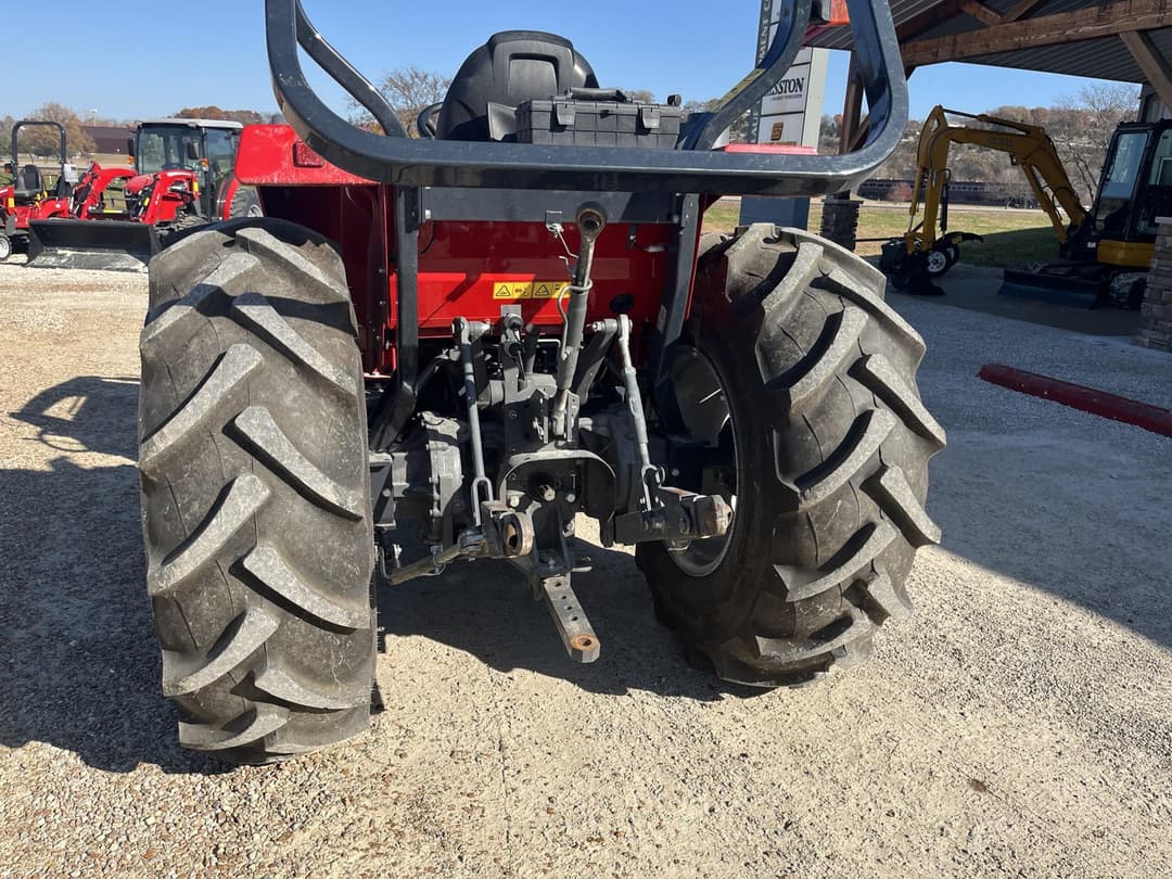 Image of Massey Ferguson 2860E Image 1