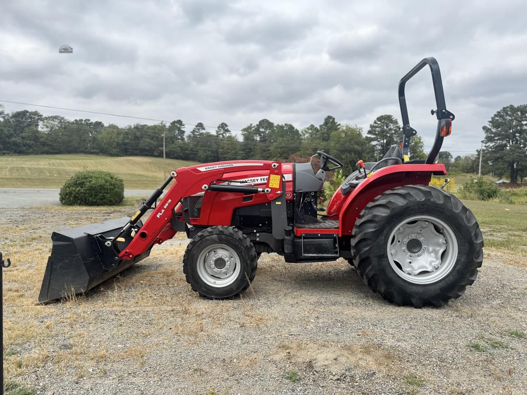 Image of Massey Ferguson 2860E Primary image