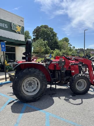 Image of Massey Ferguson 4707 equipment image 4