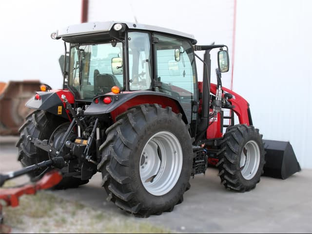 Image of Massey Ferguson 4709 equipment image 4