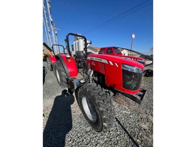 Image of Massey Ferguson 4709 equipment image 2