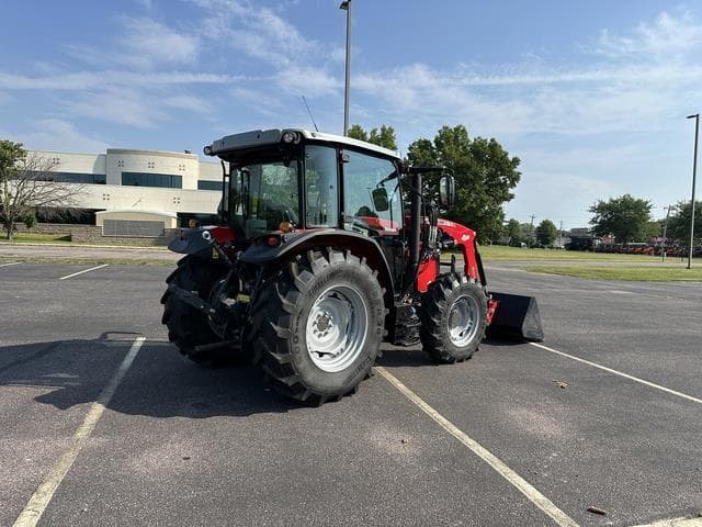 Image of Massey Ferguson 4710 equipment image 2