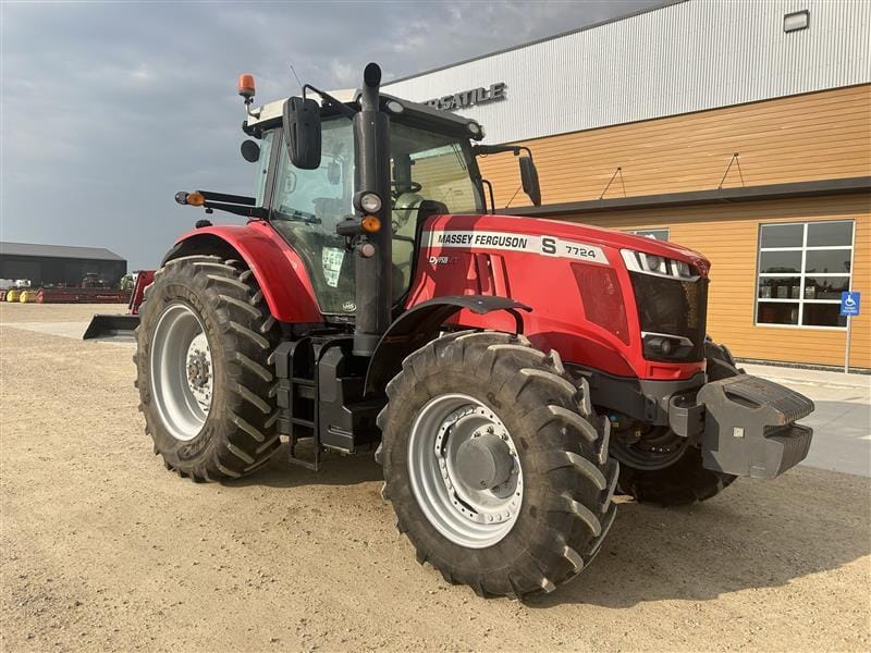 2022 Massey Ferguson 7724S Equipment Image0