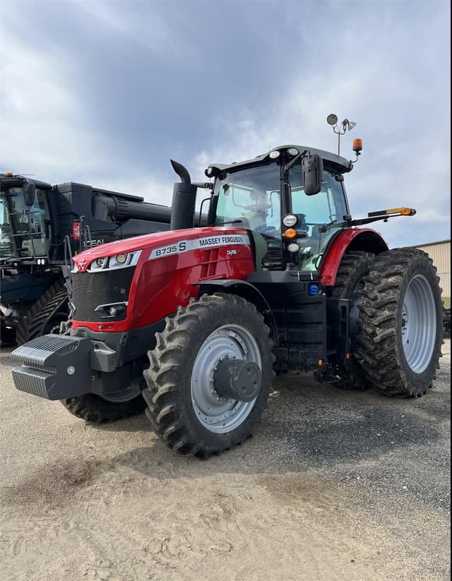 Image of Massey Ferguson 8735S equipment image 1