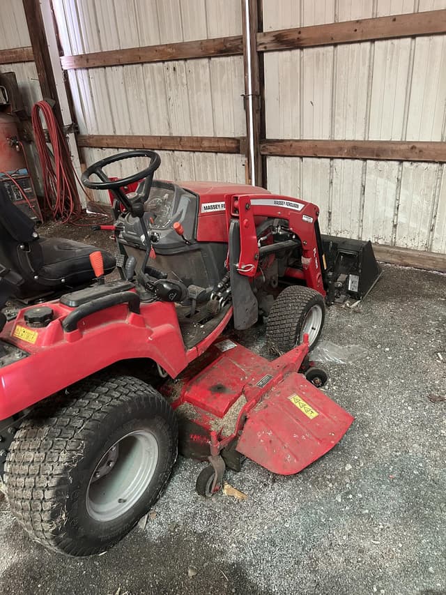 Image of Massey Ferguson GC1725M equipment image 1