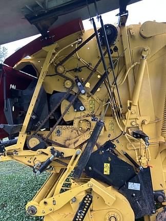 Image of New Holland 451 equipment image 4