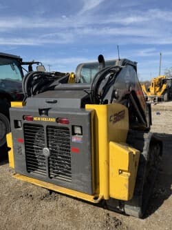 Image of New Holland C362 equipment image 4