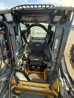 Image of New Holland C362 equipment image 2