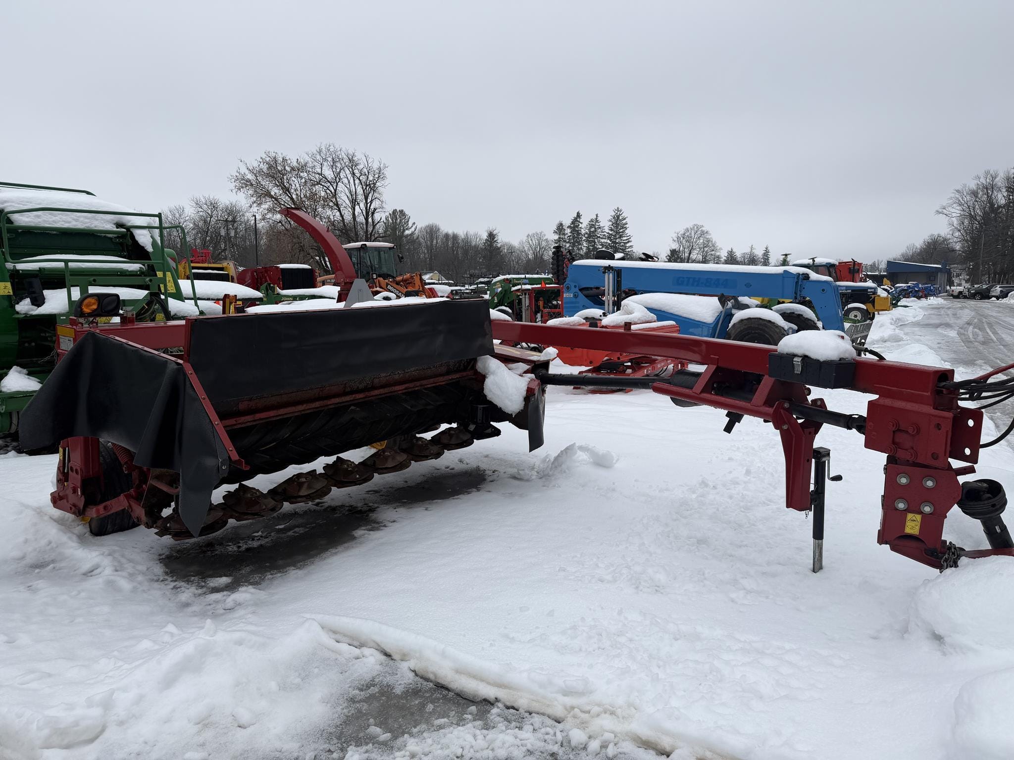 2022 New Holland Discbine 210 Equipment Image0