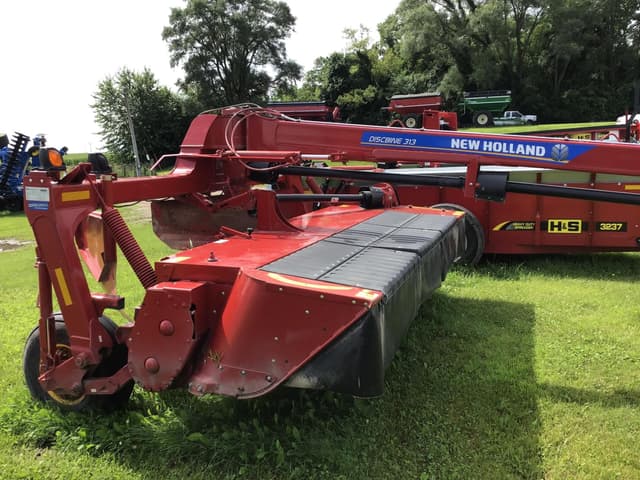 Image of New Holland 313 Plus equipment image 1