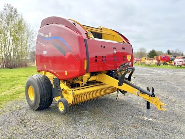 Image of New Holland RB560 equipment image 1