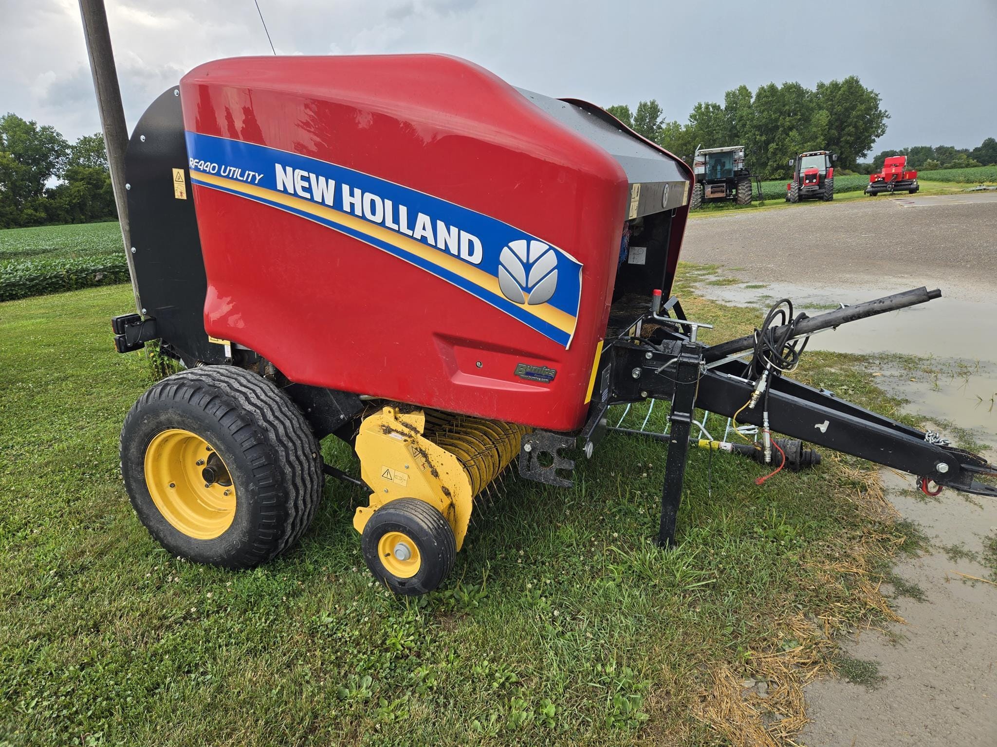2022 New Holland RF440 Utility Equipment Image0
