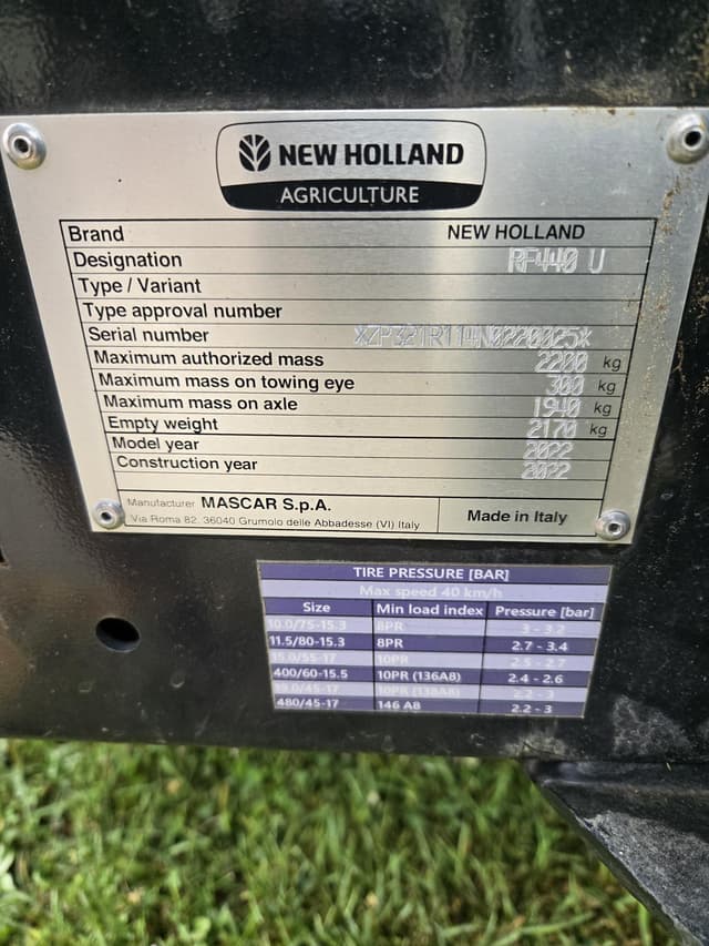 Image of New Holland RF440 Utility equipment image 4