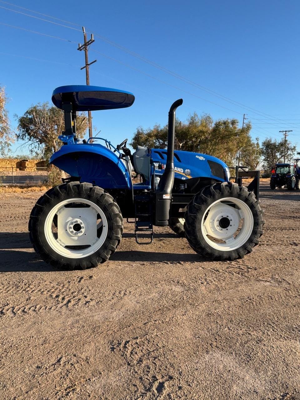 2022 New Holland TS6.120 Equipment Image0