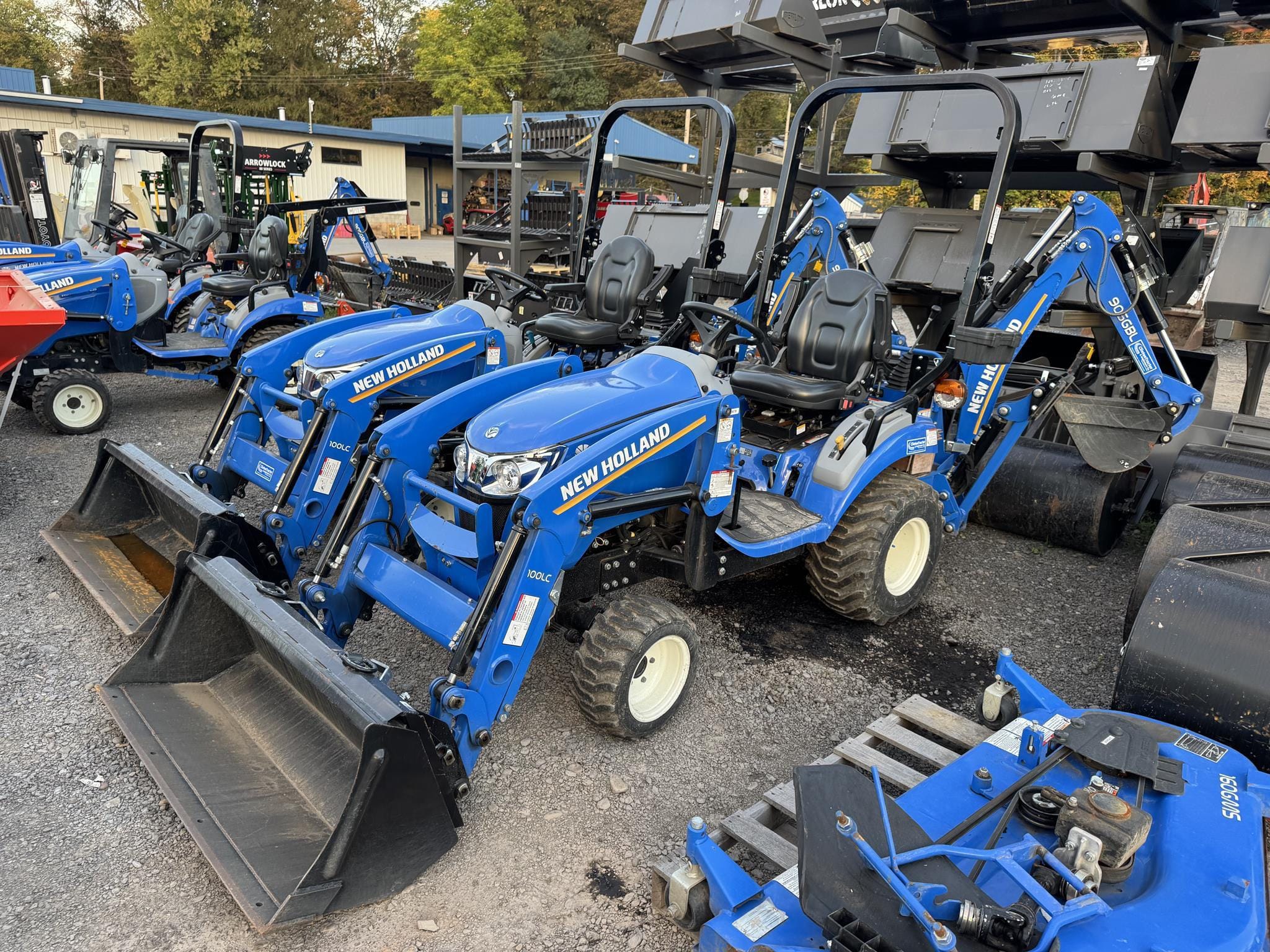 2022 New Holland Workmaster 25S Equipment Image0