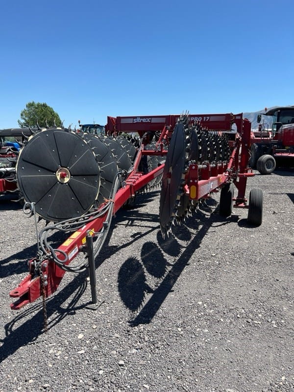 2022 Sitrex Pro 17 Equipment Image0