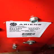 Image of Ariens ST30DLE equipment image 1