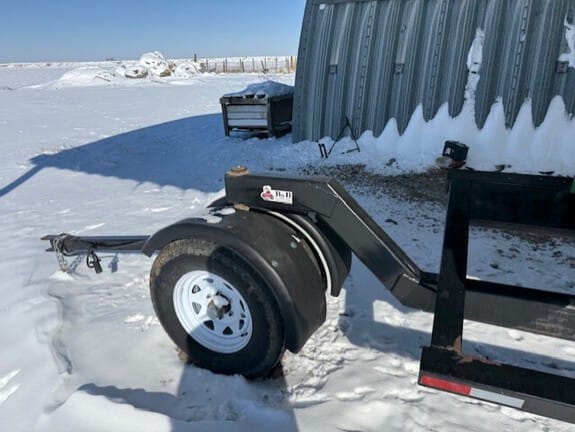 2023 B&B BBHC30 Equipment Image0