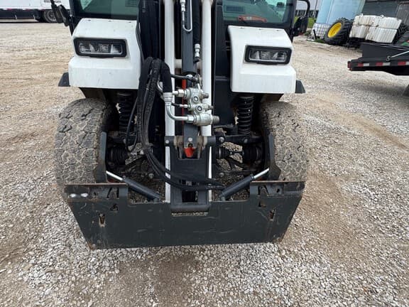 Image of Bobcat UW56 equipment image 3