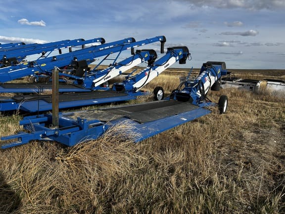 2023 Brandt GrainDeck Equipment Image0