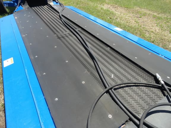 Image of Brandt GrainDeck equipment image 3