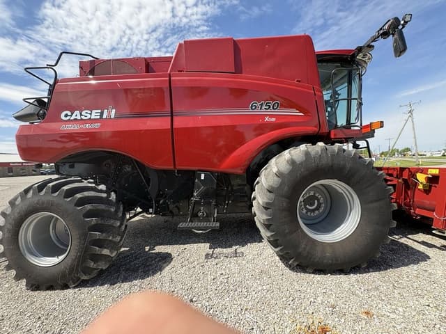 Image of Case IH 6150 equipment image 4