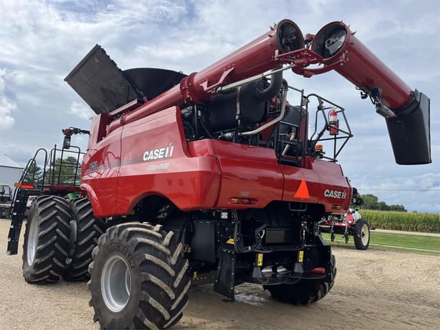 Image of Case IH 8250 equipment image 3