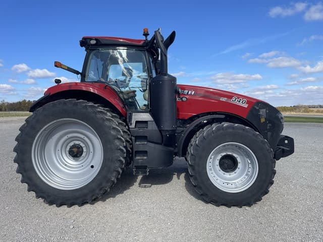 Image of Case IH Magnum 340 equipment image 4