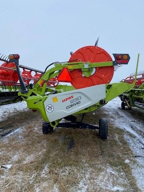 Image of CLAAS Convio Flex 1230 equipment image 2