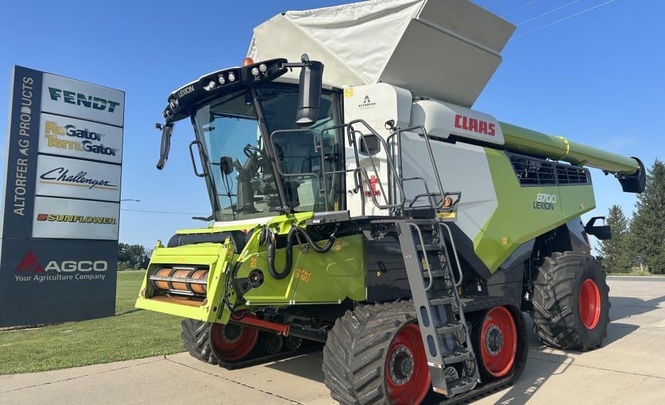 Image of CLAAS Lexion 8700TT Primary image