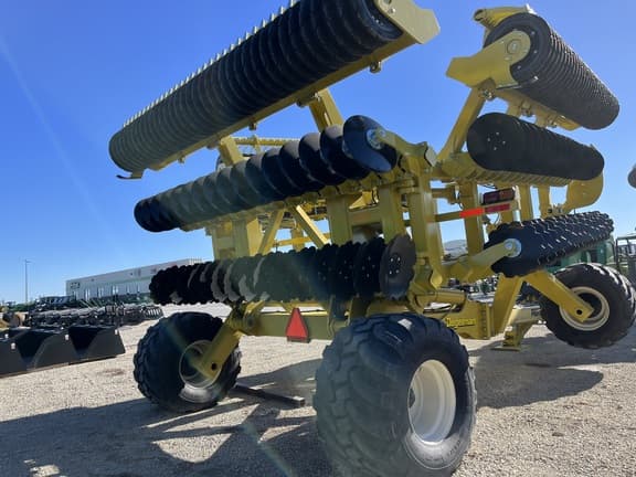 Image of Degelman Pro-Till 41 equipment image 4