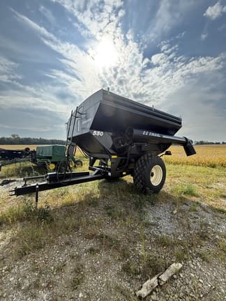 Image of E-Z Trail 550 Image 0